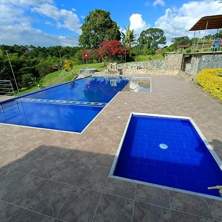 Hotel Campestre Los Mangos 金巴亚 外观 照片