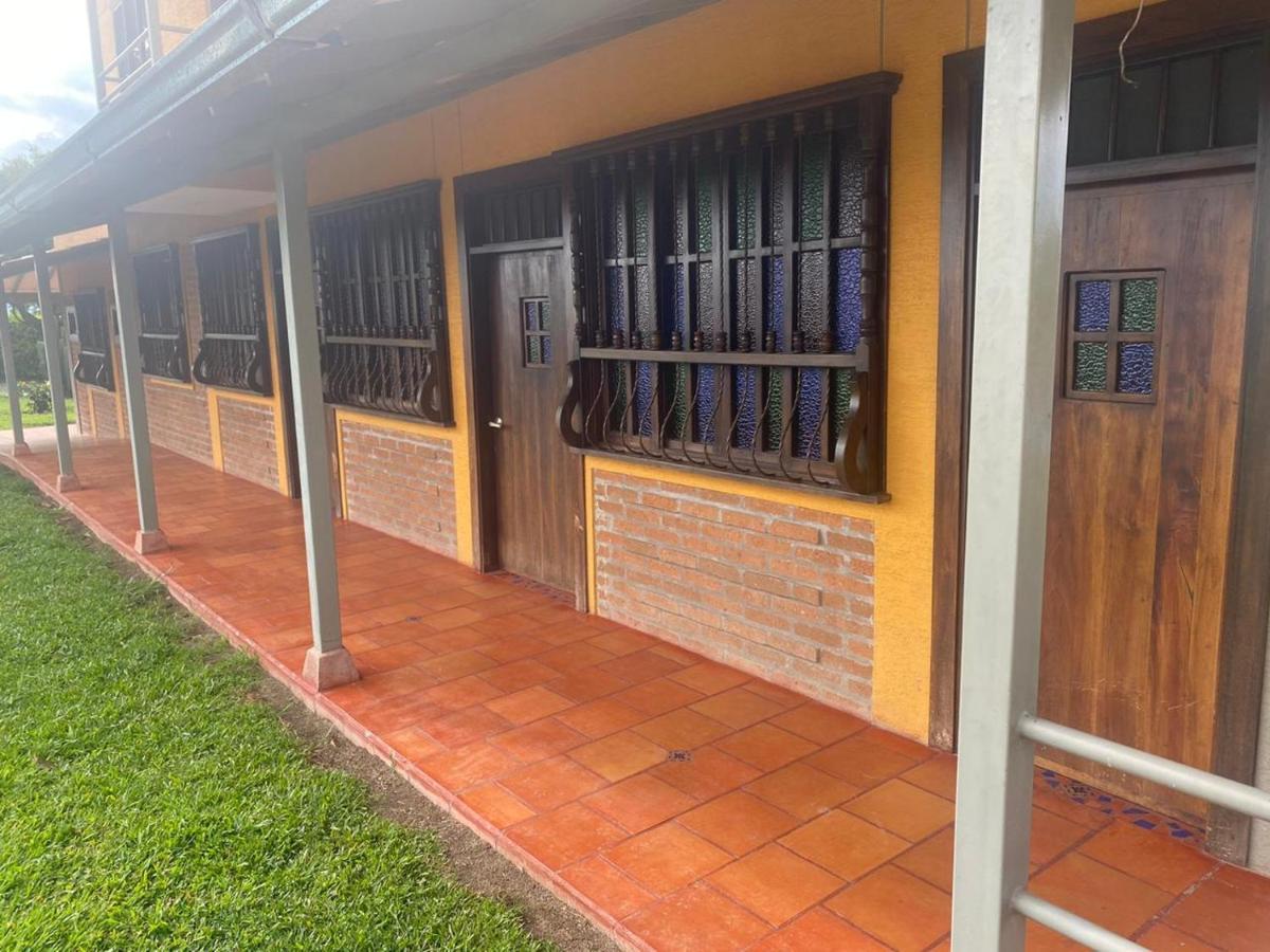 Hotel Campestre Los Mangos 金巴亚 外观 照片