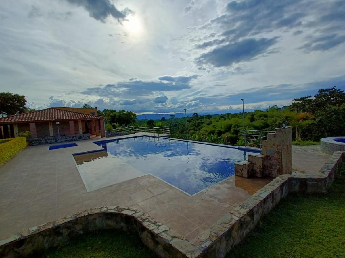 Hotel Campestre Los Mangos 金巴亚 外观 照片