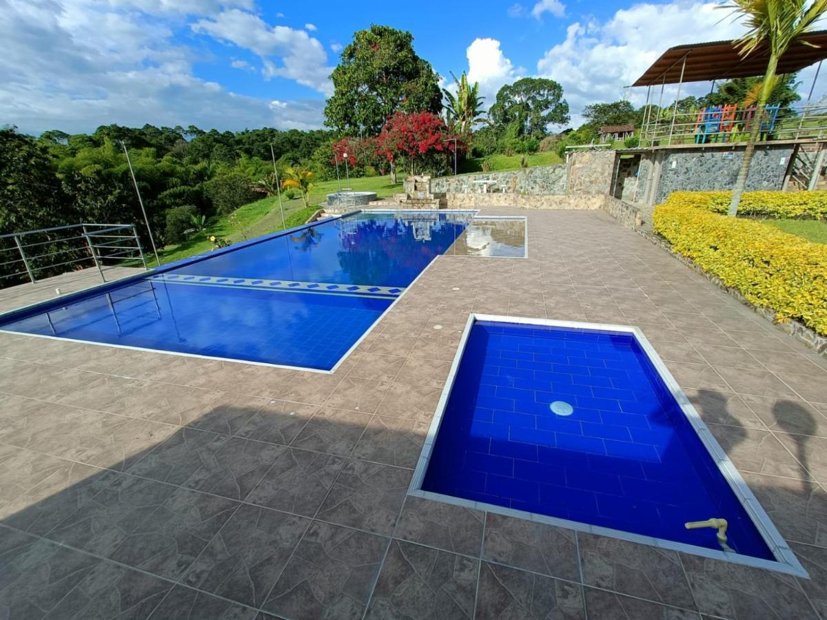 Hotel Campestre Los Mangos 金巴亚 外观 照片