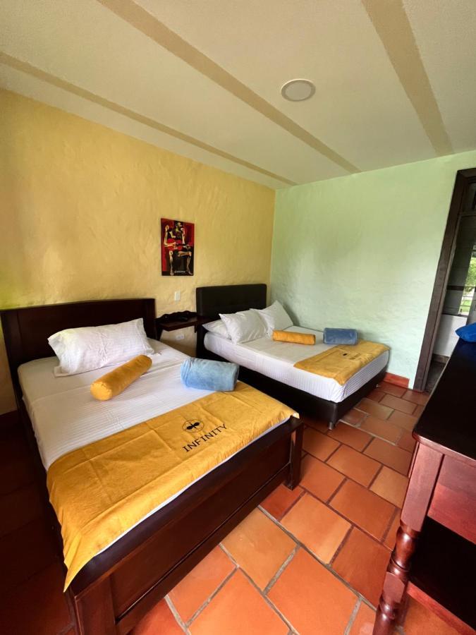 Hotel Campestre Los Mangos 金巴亚 外观 照片