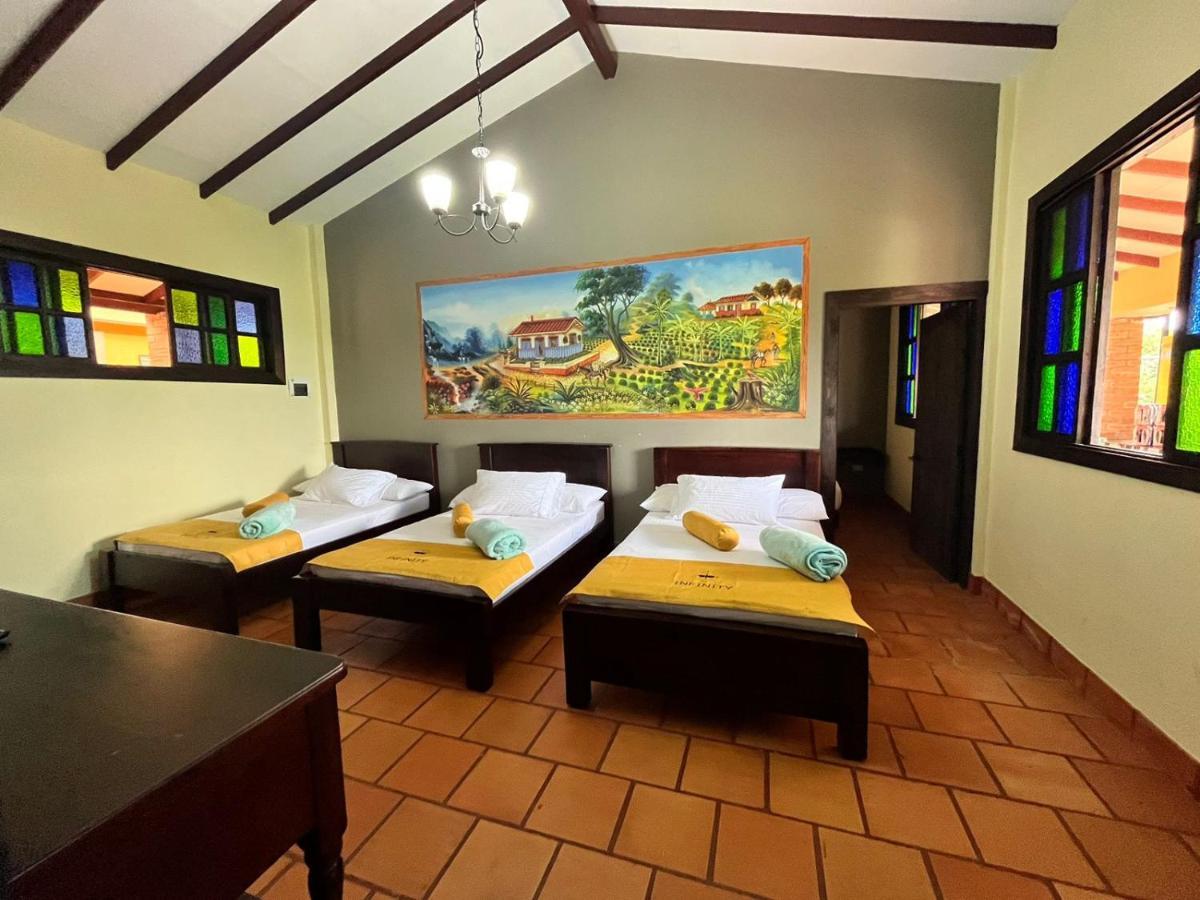 Hotel Campestre Los Mangos 金巴亚 外观 照片