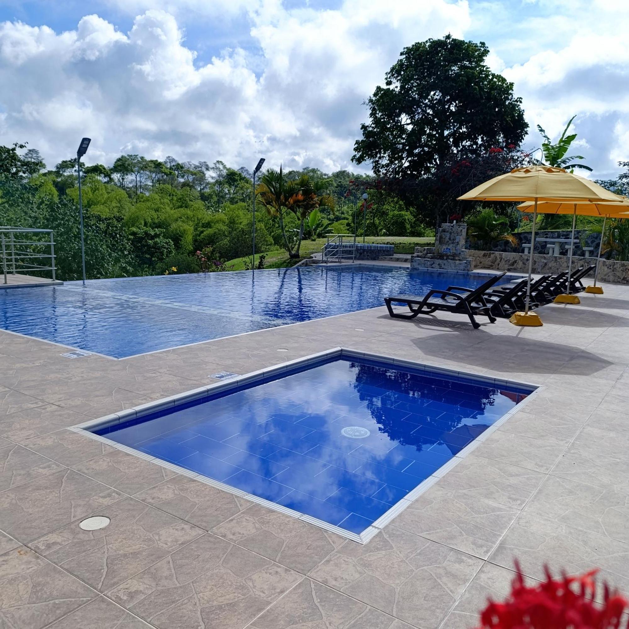 Hotel Campestre Los Mangos 金巴亚 外观 照片