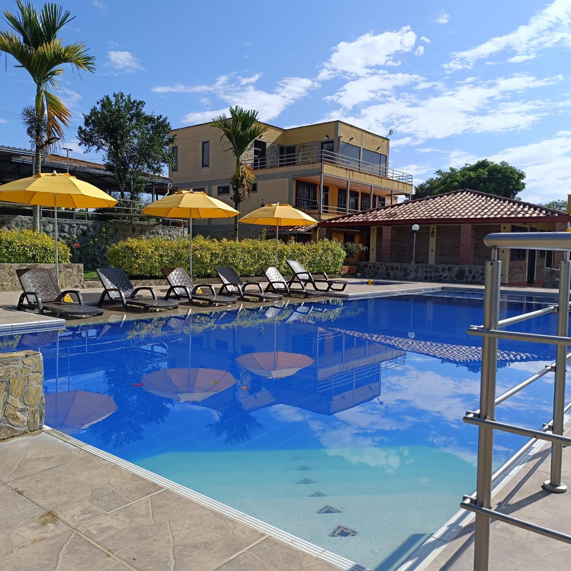 Hotel Campestre Los Mangos 金巴亚 外观 照片